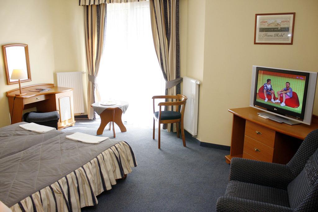 Levay Hotel 4*